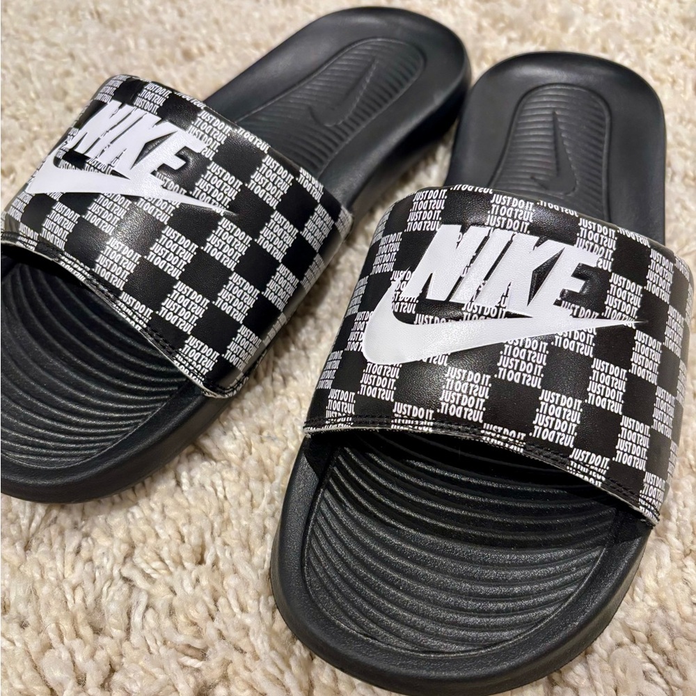 Nike Checkered Black and White Slides men’s size 9
